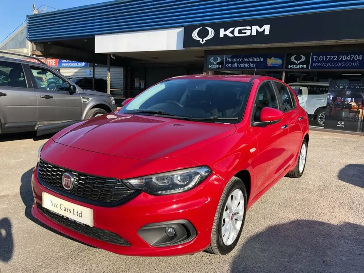 2016-fiat-tipo-16multijet-ii-easy-plus-hatchback-big-8