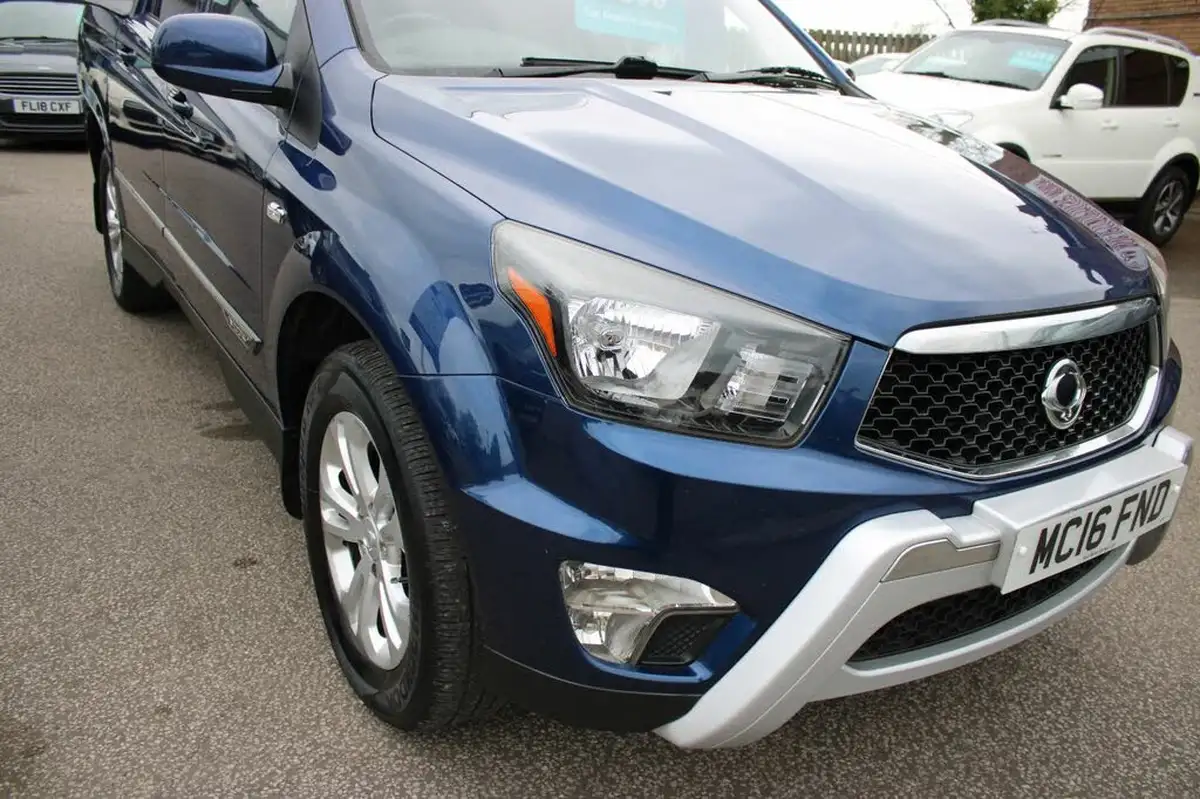 2016-kgm-ssangyong-korando-sports-20td-ex-auto-big-10