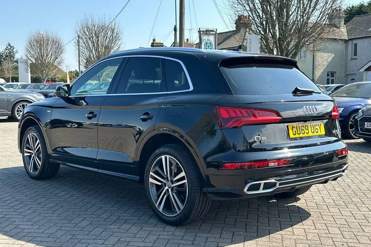 2019-audi-q5-20-55-tfsi-e-s-line-competition-big-6