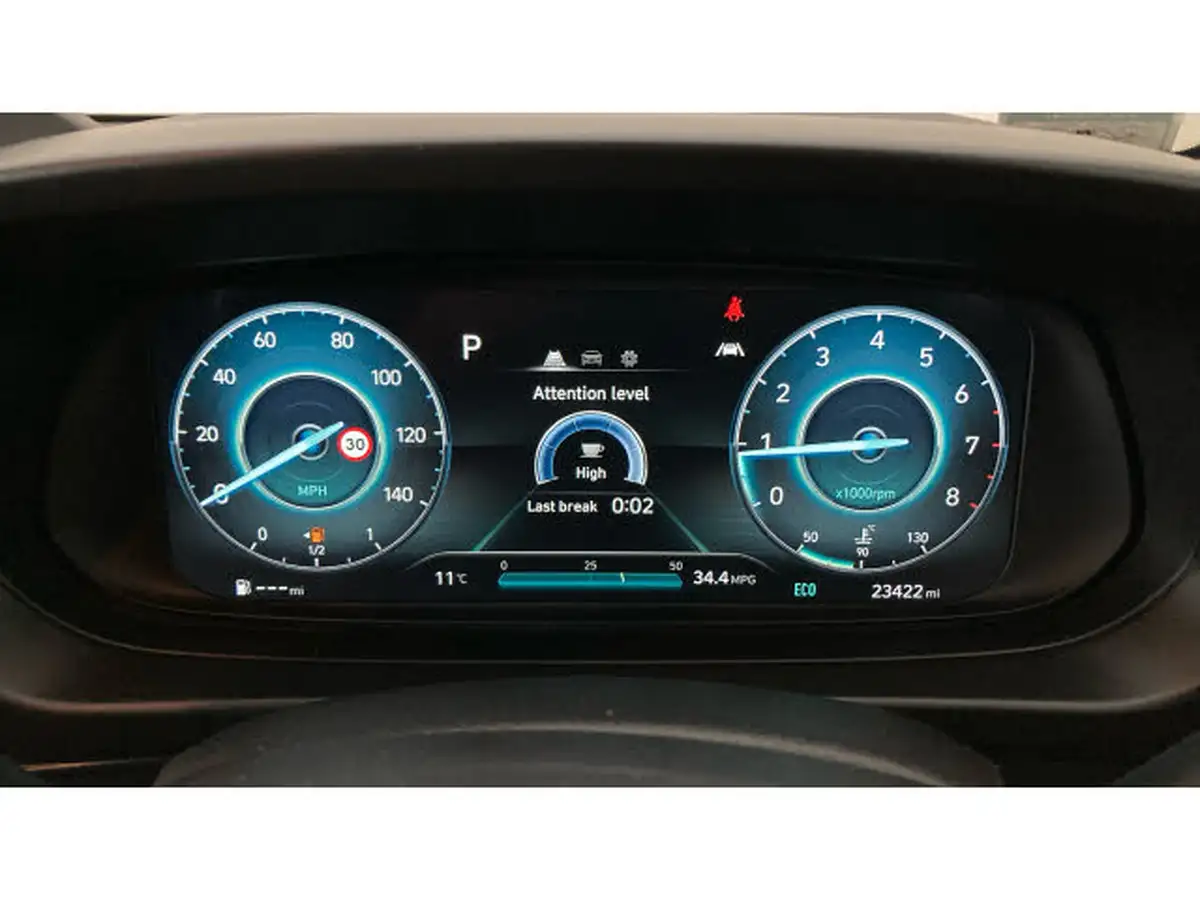 2022-hyundai-i20-10-t-gdi-se-connect-dct-big-10