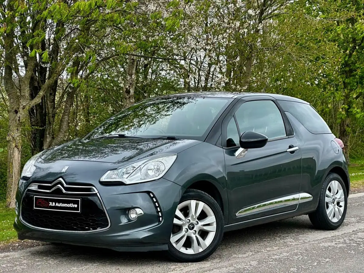 2014-citroen-ds3-16td-dstyle-big-33