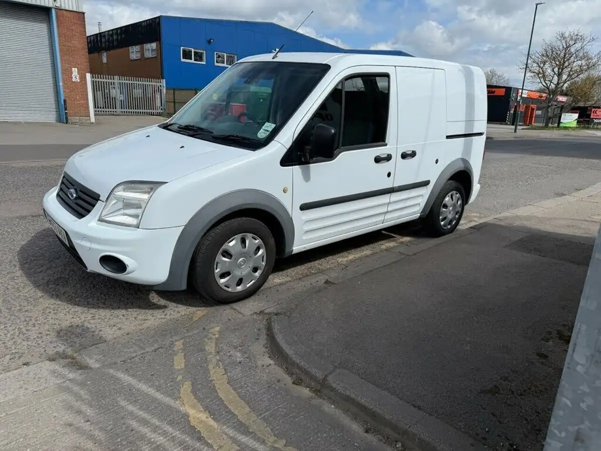 2013-ford-transit-connect-18td-t200-swb-trend-90ps-panel-big-4