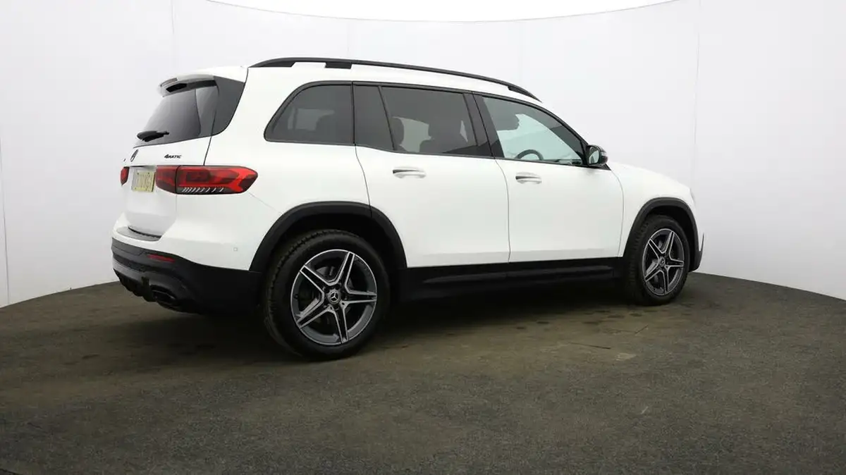 2020-mercedes-benz-glb-class-20d-glb220d-amg-line-premium-5-big-51