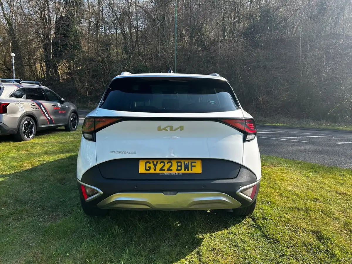 2022-kia-sportage-16-t-gdi-launch-edition-big-3