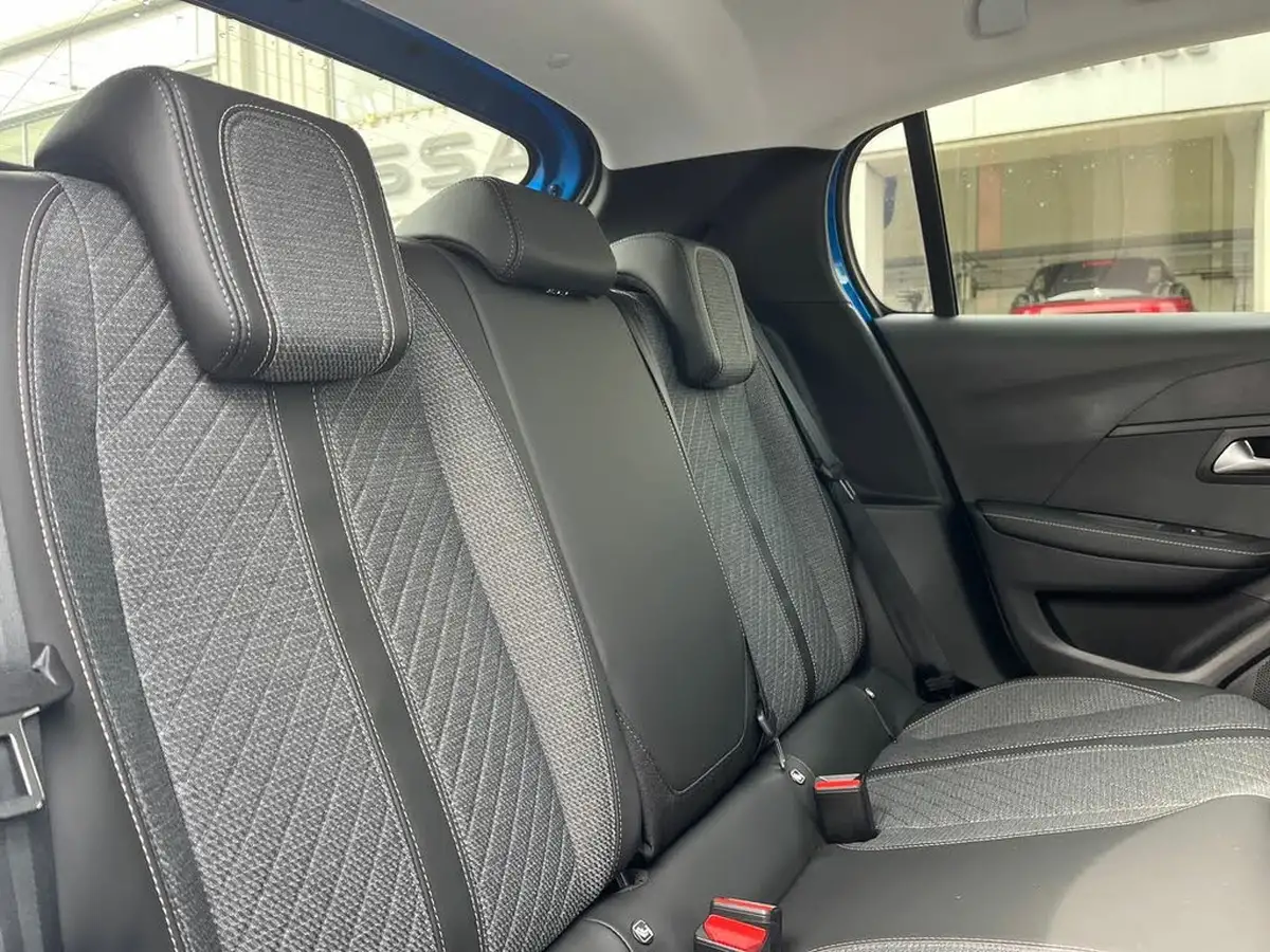 2024-peugeot-208-12-puretech-allure-big-19