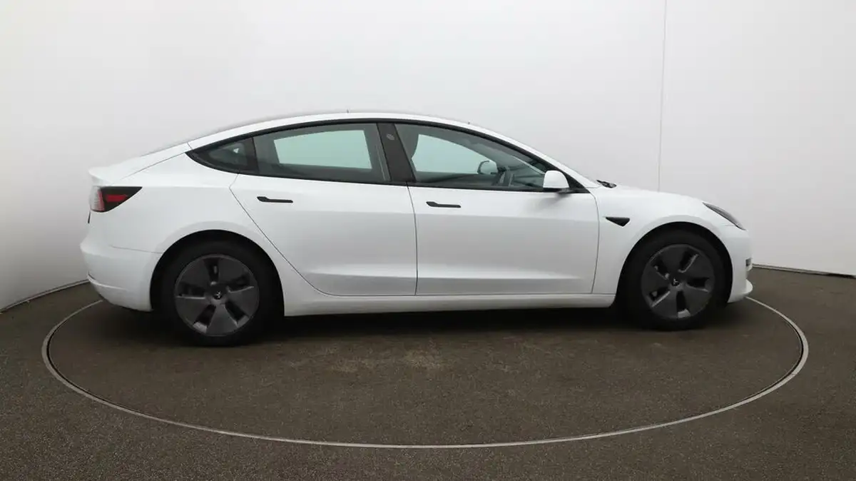 2021-tesla-model-3-e-standard-plus-big-8