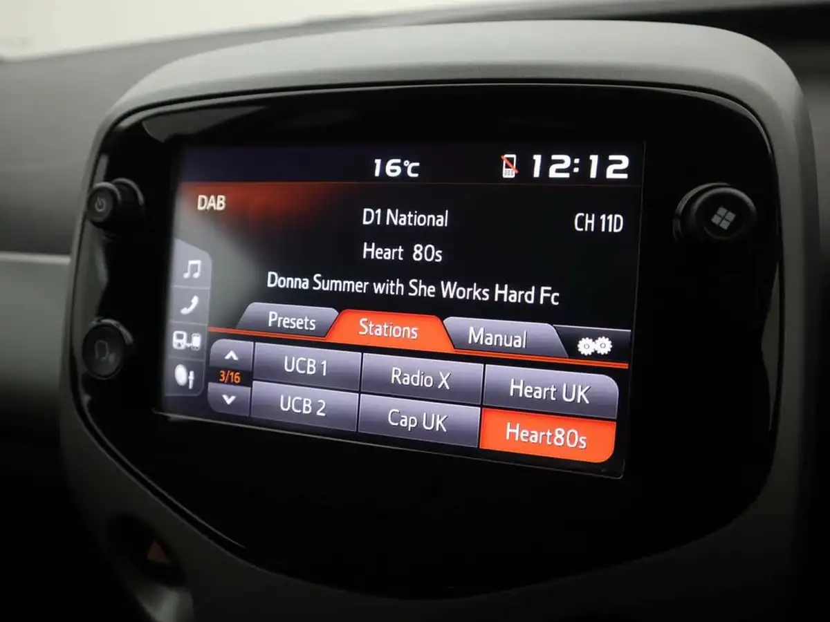 2020-toyota-aygo-10-vvt-i-x-trend-big-11