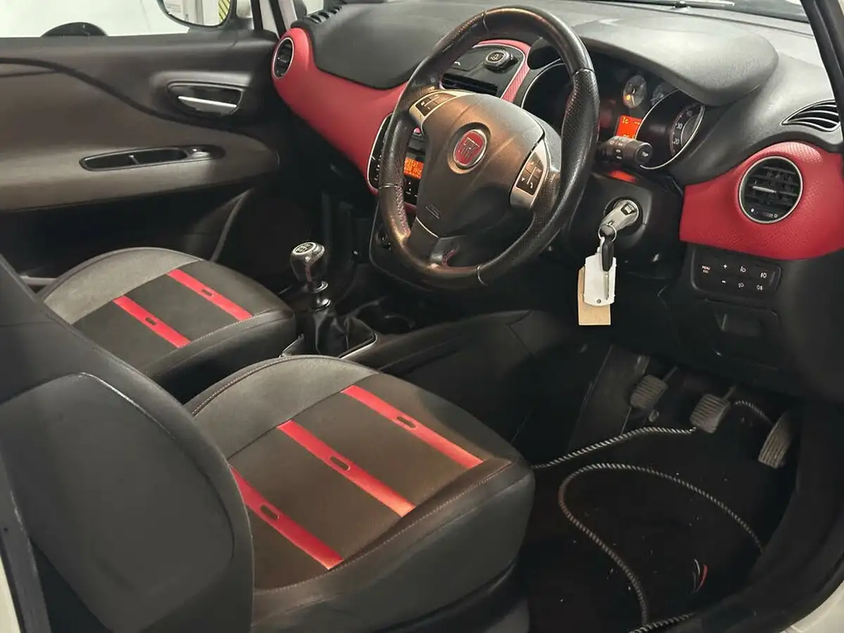 2010-fiat-punto-evo-14-gp-multiair-16v-105-3d-big-8
