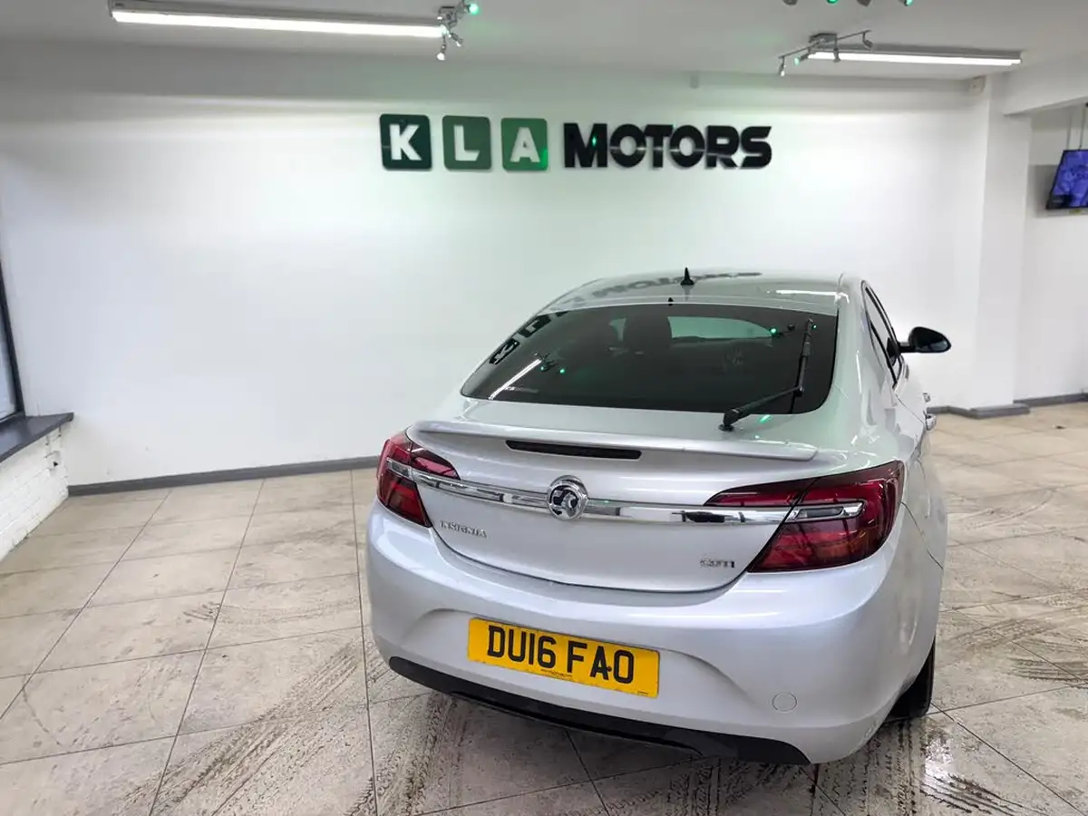 2016-vauxhall-insignia-16cdti-sri-nav-ss-big-3