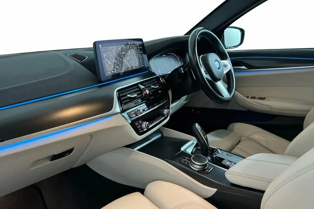 2021-bmw-5-series-20-530e-m-sport-saloon-4d-big-8