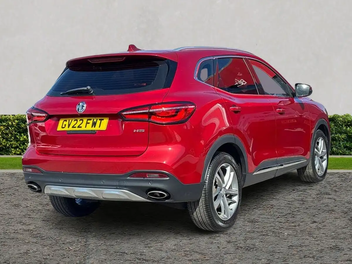 2022-mg-hs-15t-gdi-exclusive-162ps-big-2