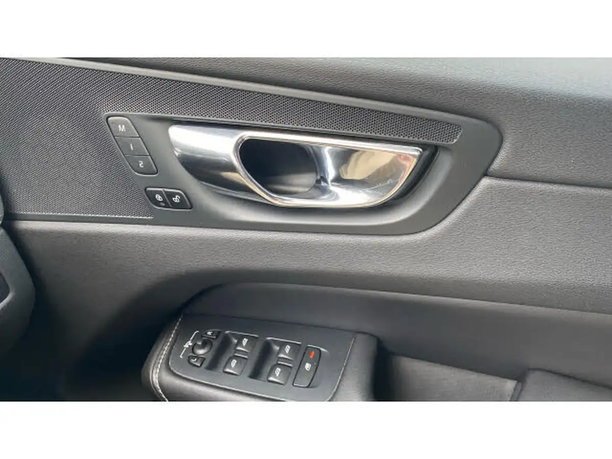 2019-volvo-xc60-20td-d5-r-design-pro-powerpulse-big-14