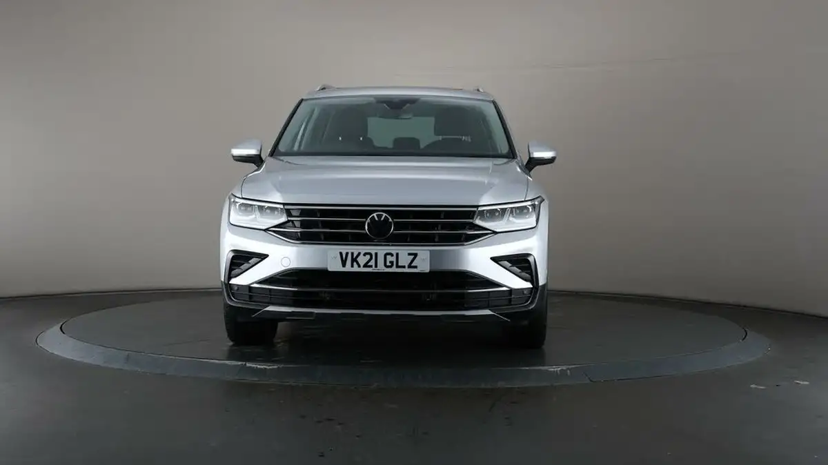 2021-volkswagen-tiguan-15-tsi-elegance-big-2