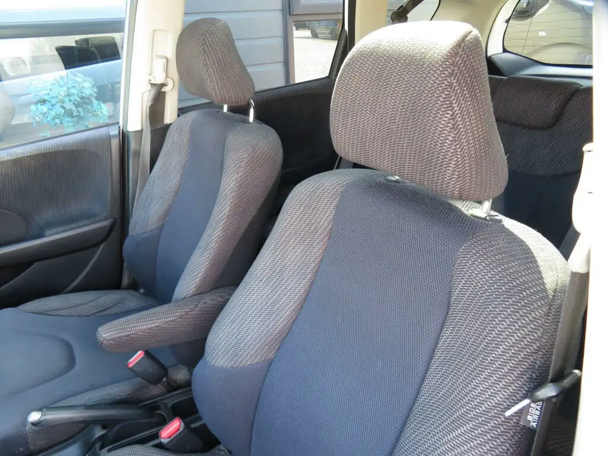 2013-honda-jazz-14-ex-cvt-big-16