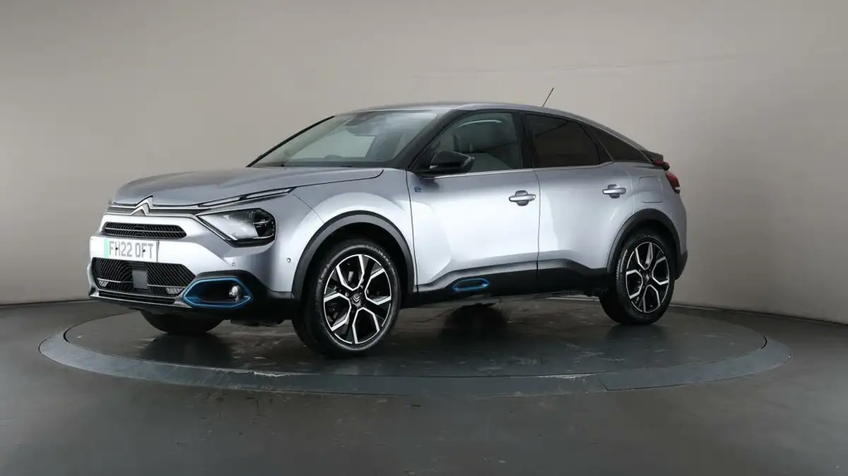 2022-citroen-c4-e-shine-plus-big-36