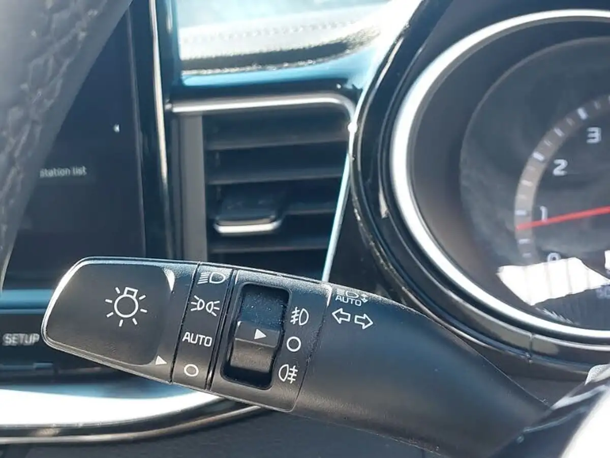 2024-kia-ceed-15-t-gdi-3-sportswagon-dct-big-12
