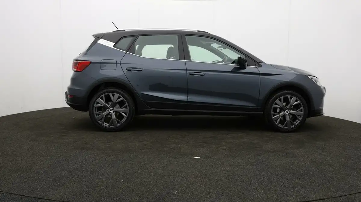 2022-seat-arona-10-tsi-xperience-lux-big-37