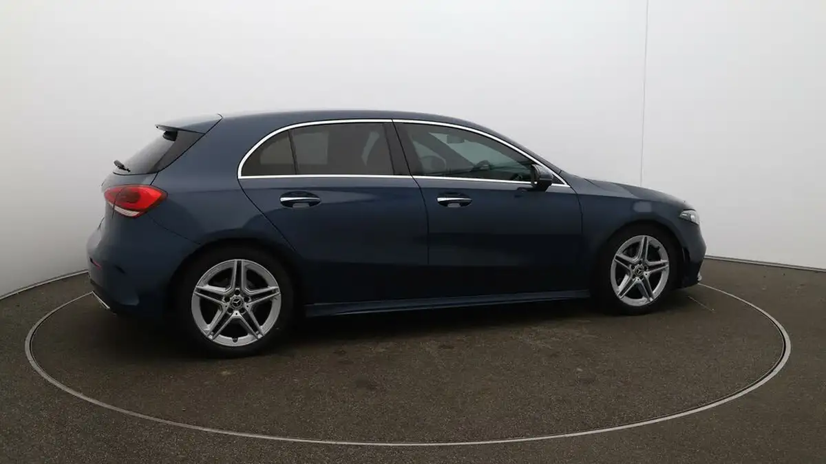 2020-mercedes-benz-a-class-20d-a200d-amg-line-premium-hatchback-5d-big-43