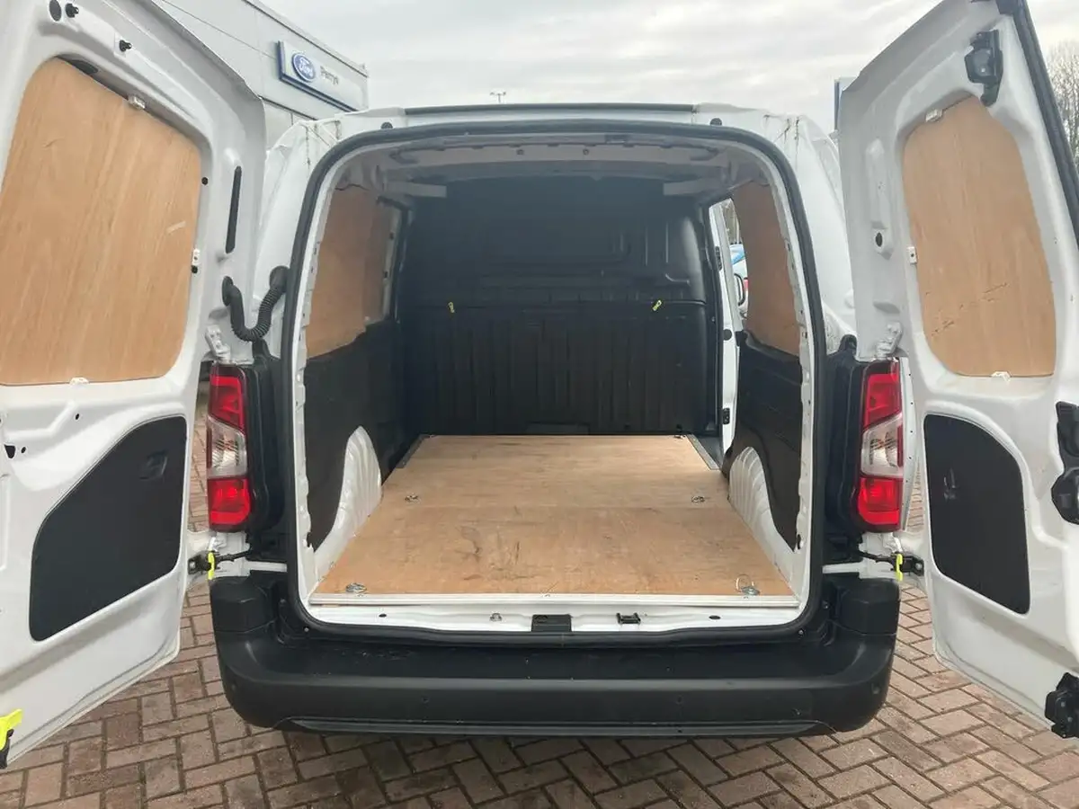 2023-peugeot-partner-15-bluehdi-1000-professional-premium-100pseu6d-ss-big-16