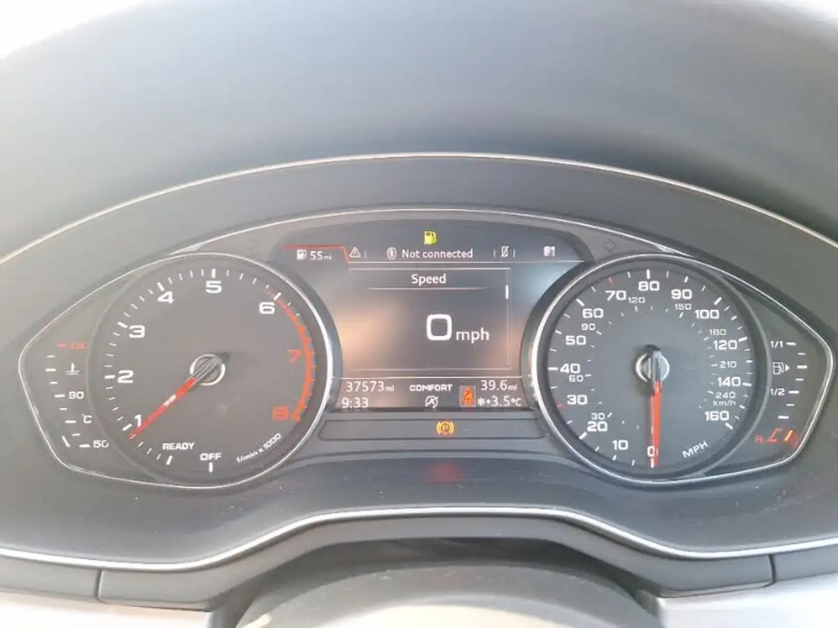 2019-audi-a4-avant-20-35-tfsi-s-line-big-10