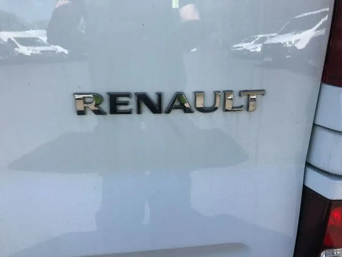 2023-renault-trafic-20dci-sl28-130-business-big-16