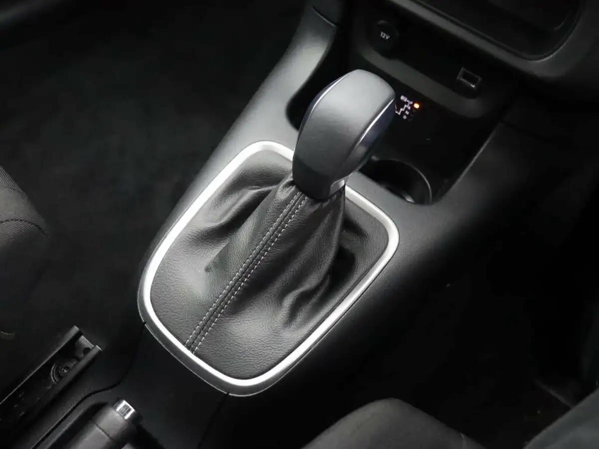 2023-citroen-c3-12-puretech-c-series-edition-110ps-ss-eat6-big-37