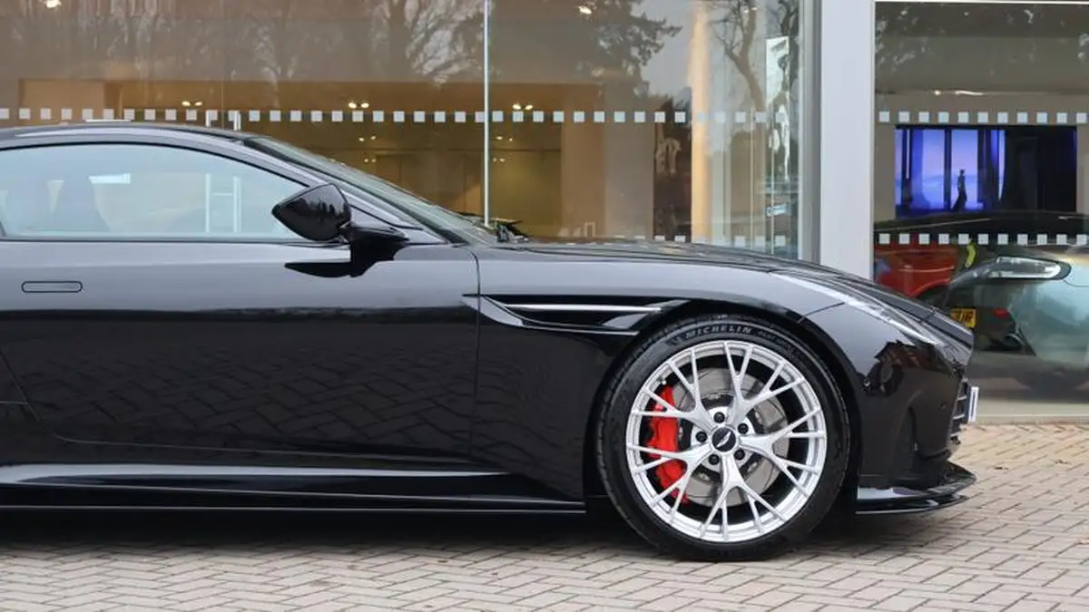 2024-aston-martin-db12-40-v8-auto-euro-6-ss-2dr-big-13