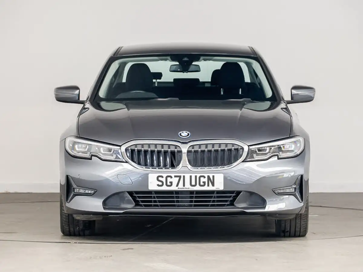 2021-bmw-3-series-20-330e-se-pro-saloon-4d-big-19