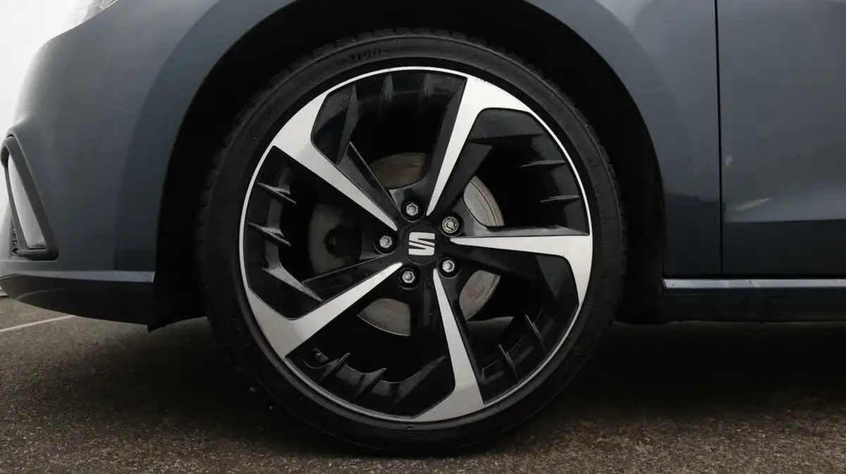 2022-seat-ibiza-10-tsi-fr-sport-110ps-big-18