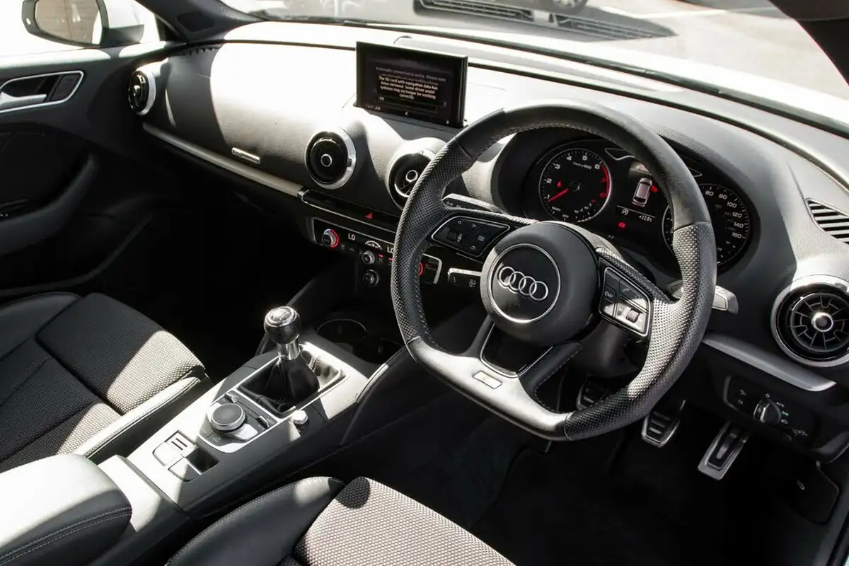 2019-audi-a3-15-35-tfsi-s-line-cod-ss-sportback-5d-big-4