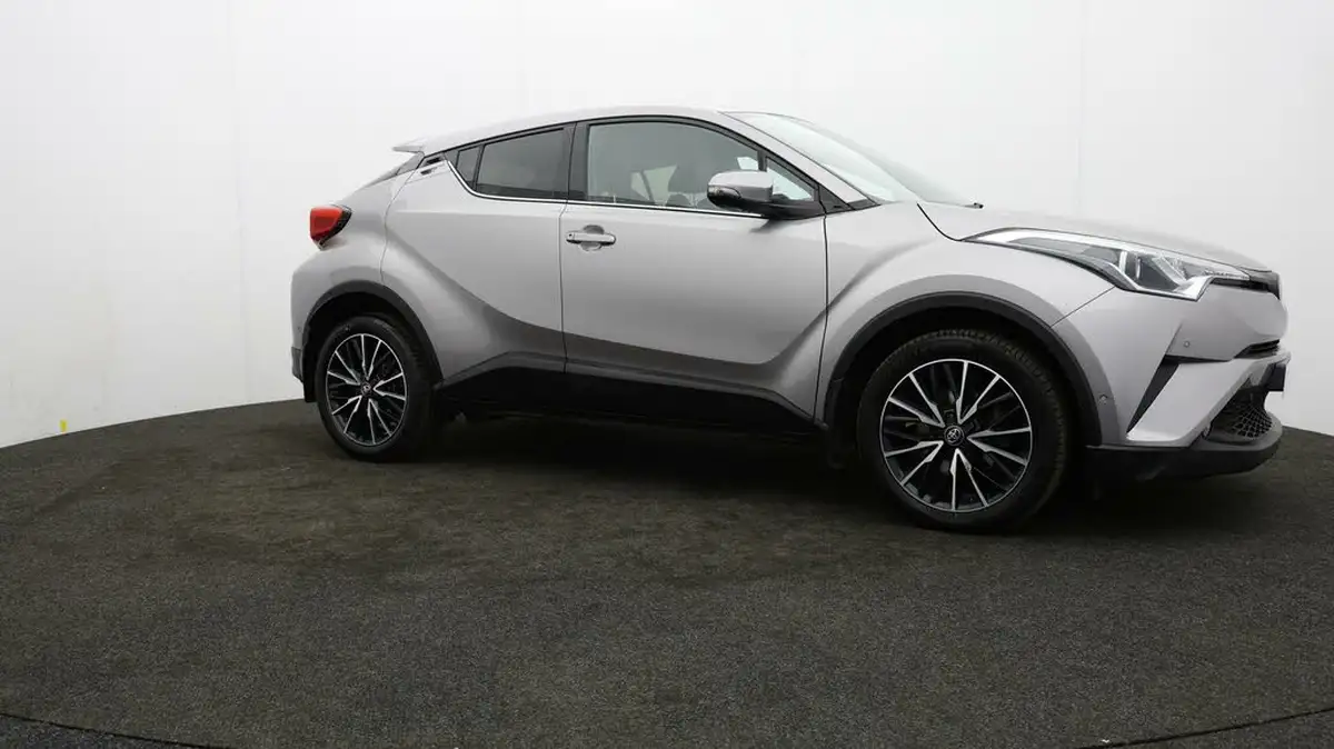 2017-toyota-c-hr-12-excel-big-36