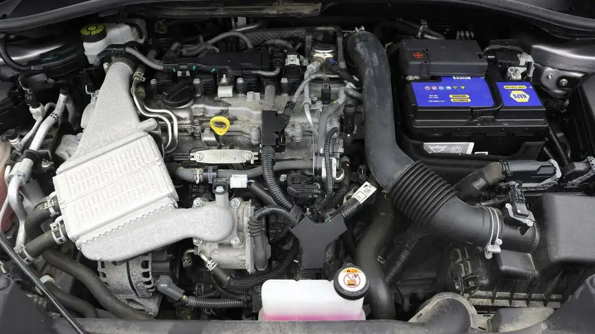 2017-toyota-c-hr-12-excel-big-18