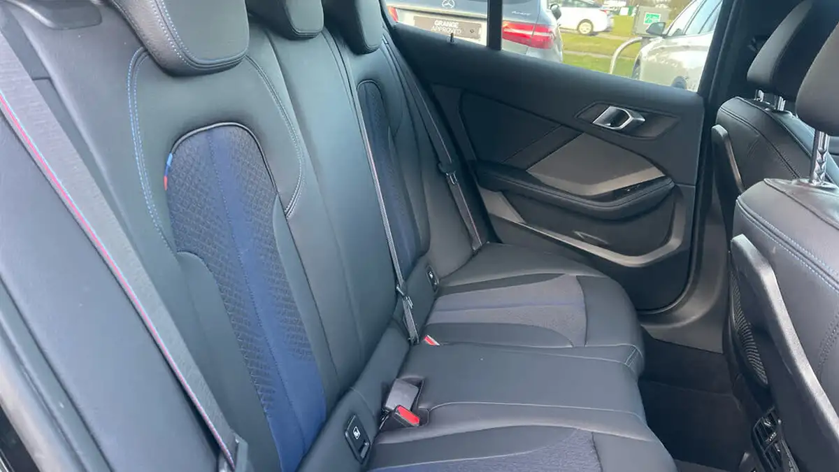 2023-bmw-1-series-15-118i-m-sport-lcp-dct-big-17