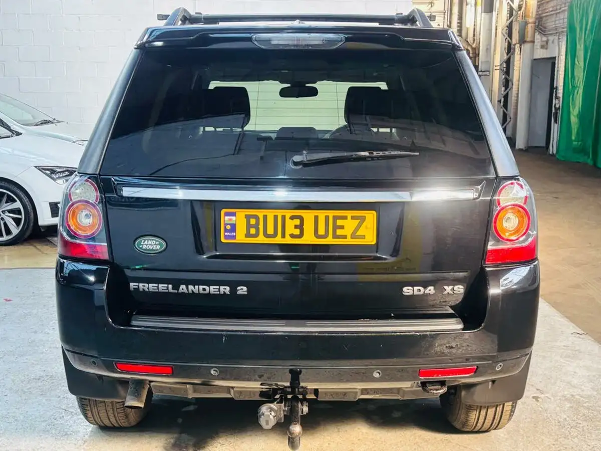 2013-land-rover-freelander-2-22sd4-xs-big-8