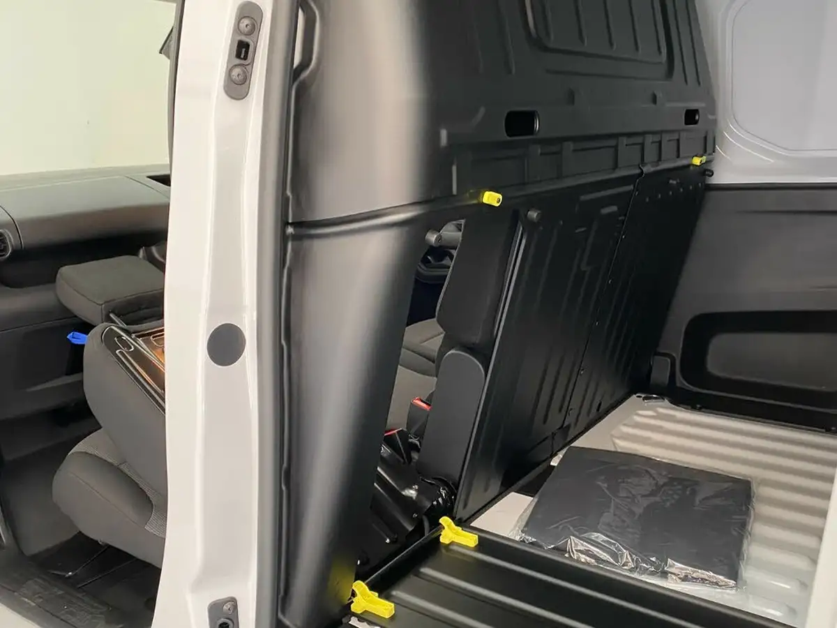 2023-citroen-berlingo-15-bluehdi-650-driver-edition-big-20