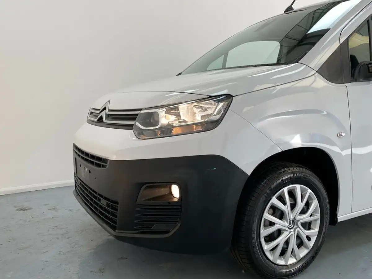 2023-citroen-berlingo-15-bluehdi-650-driver-edition-big-41