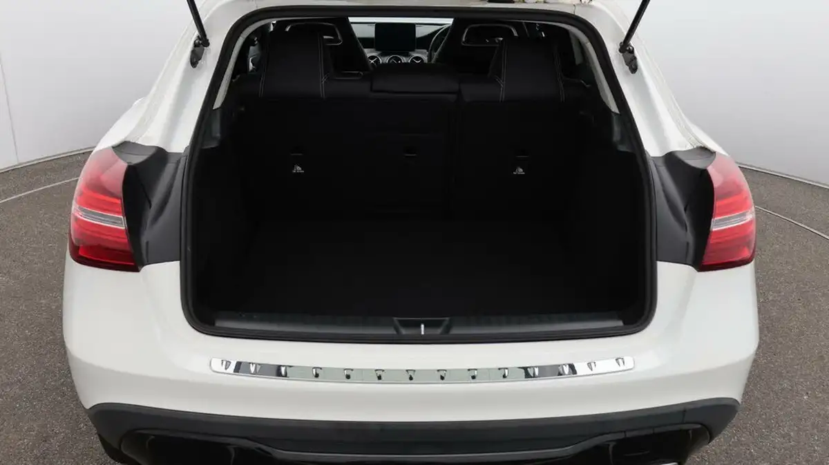 2019-mercedes-benz-gla-class-16-gla-180-urban-edition-ss-7g-dct-big-17