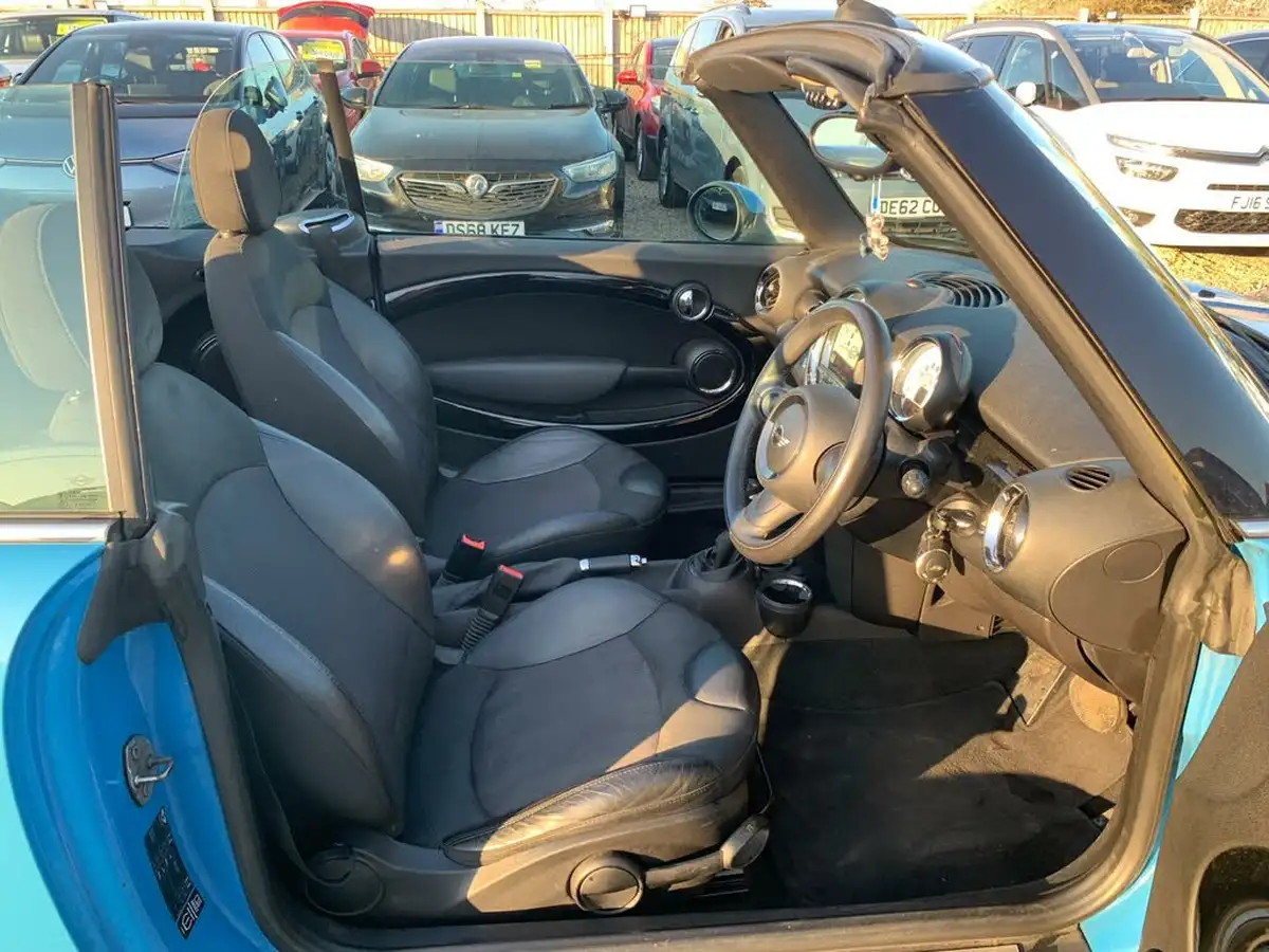 2013-mini-cooper-16-cooper-122bhp-convertible-2d-auto-big-26