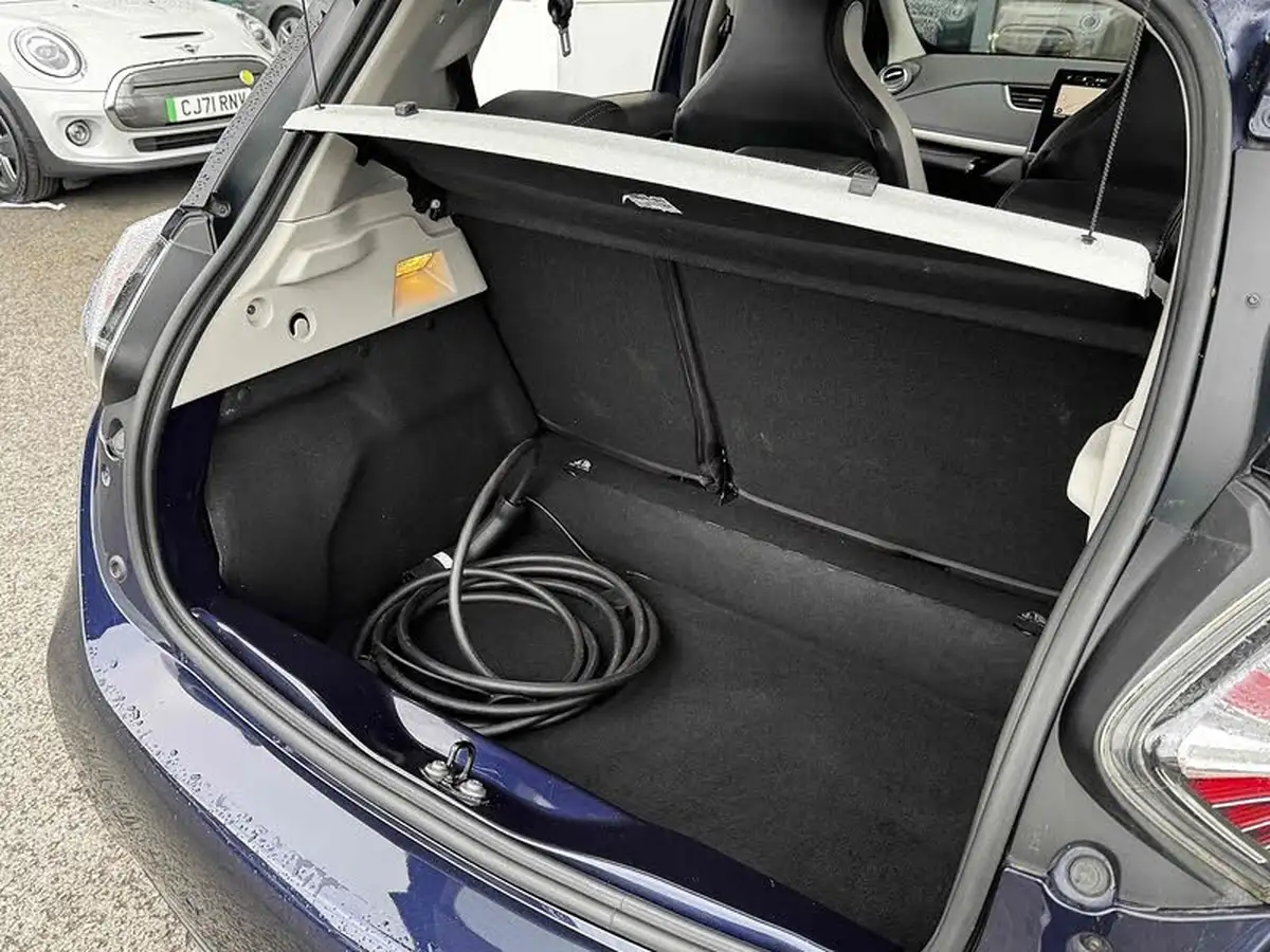 2022-renault-zoe-e-gt-line-big-11