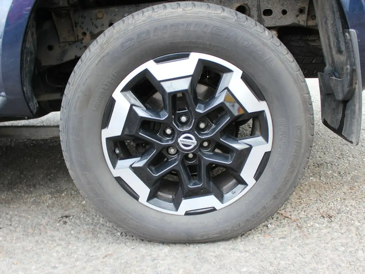 2021-nissan-navara-23dci-tt-tekna-8-navileather-auto-big-12