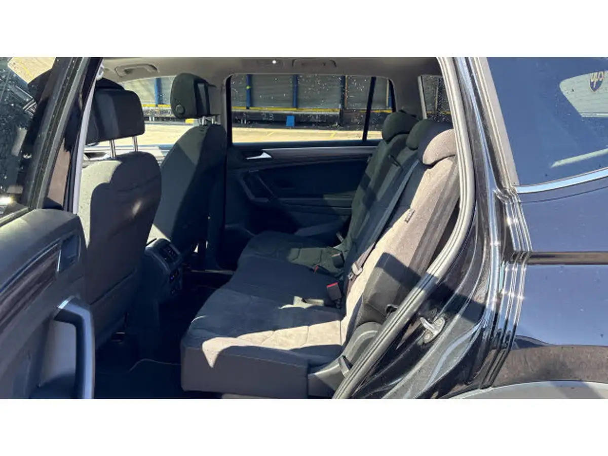 2023-volkswagen-tiguan-allspace-15-tsi-r-line-big-15