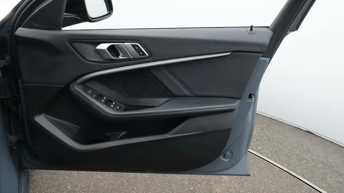 2022-bmw-1-series-15-118i-m-sport-lcp-dct-big-15