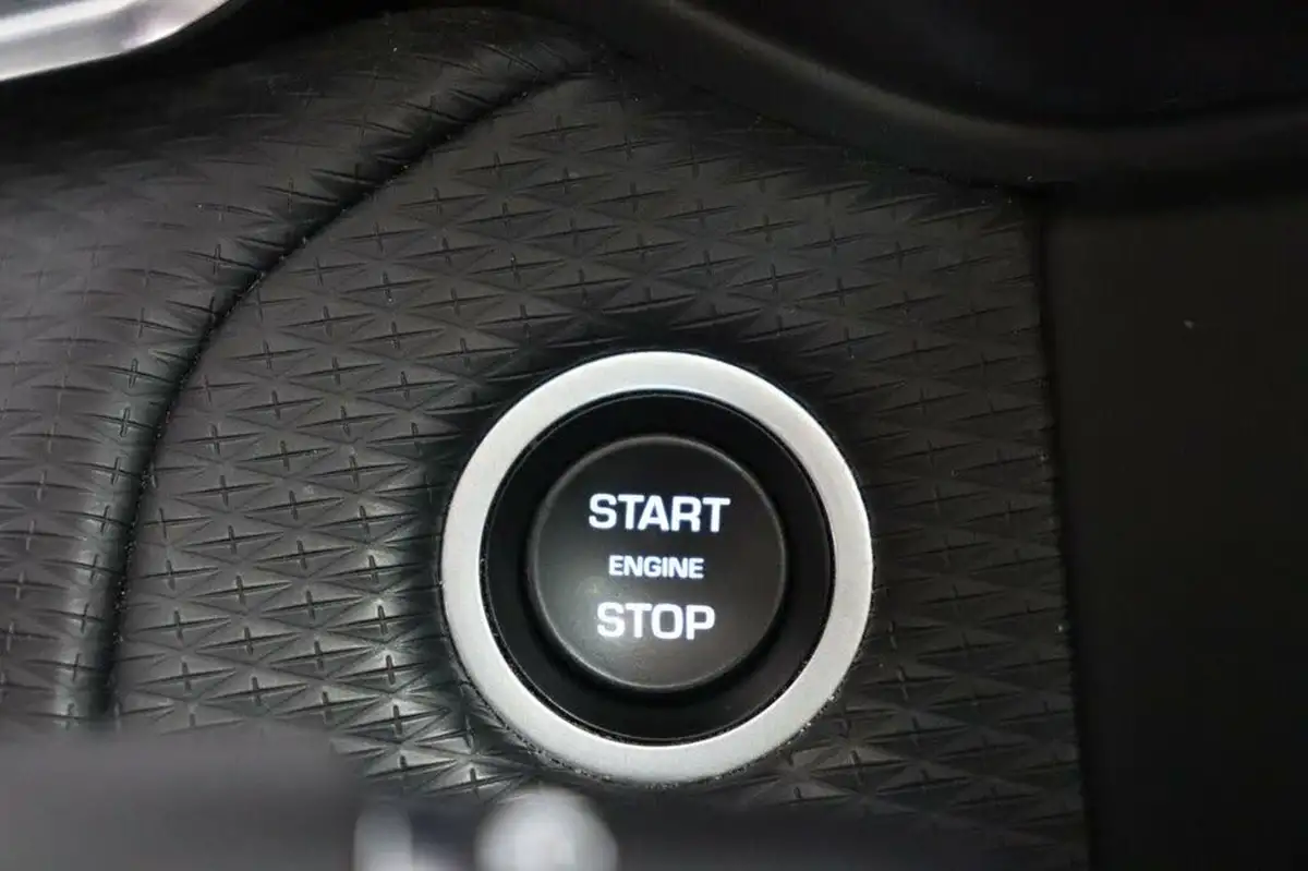 2021-land-rover-range-rover-velar-20-d200-velar-edition-big-34