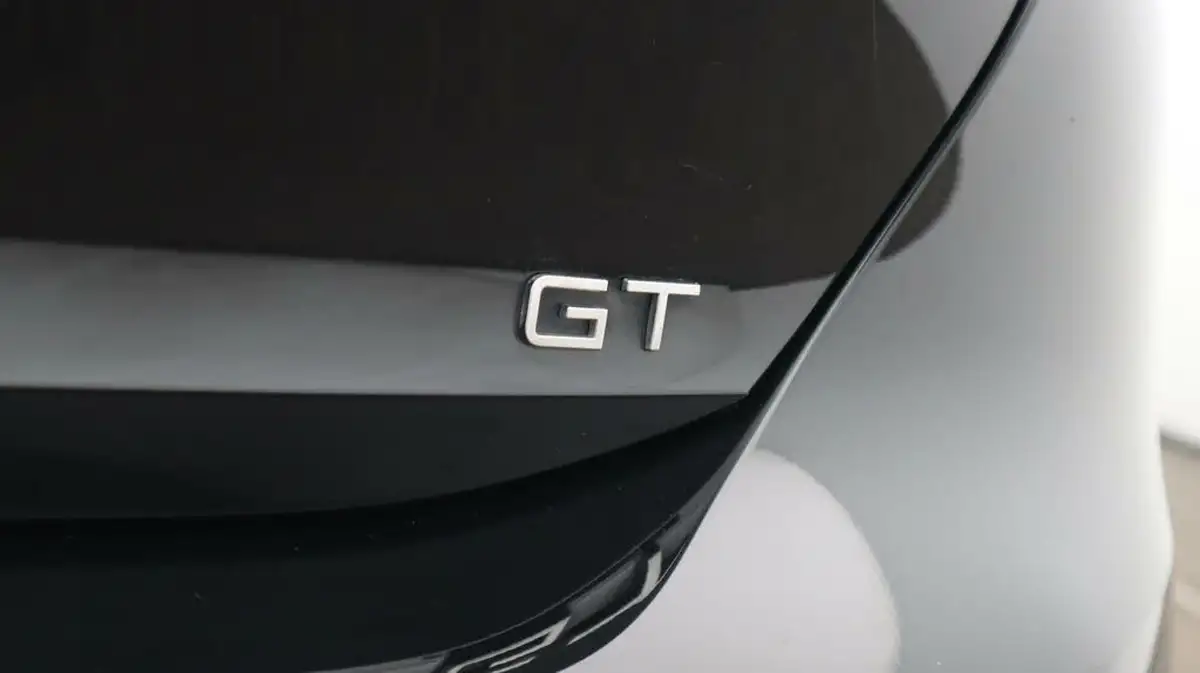 2022-peugeot-308-15-bluehdi-gt-big-22