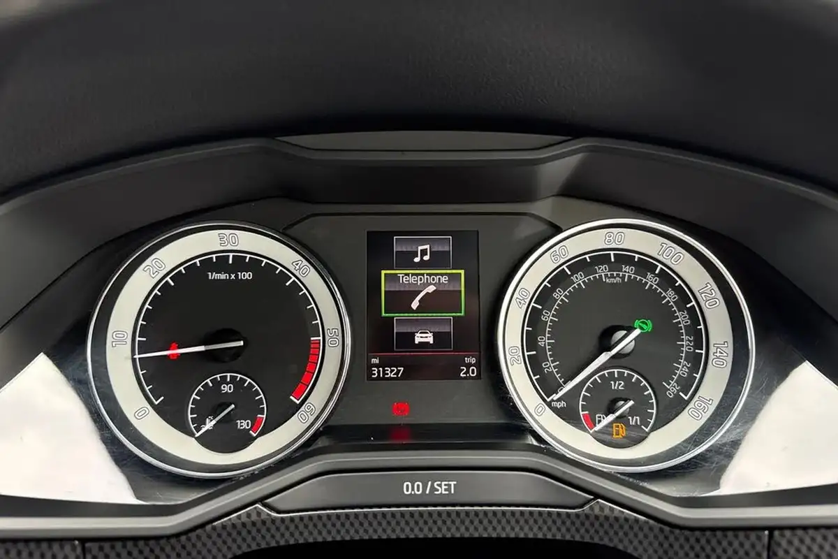 2019-skoda-superb-20tdi-sportline-plus-190ps-hatchback-dsg-big-46