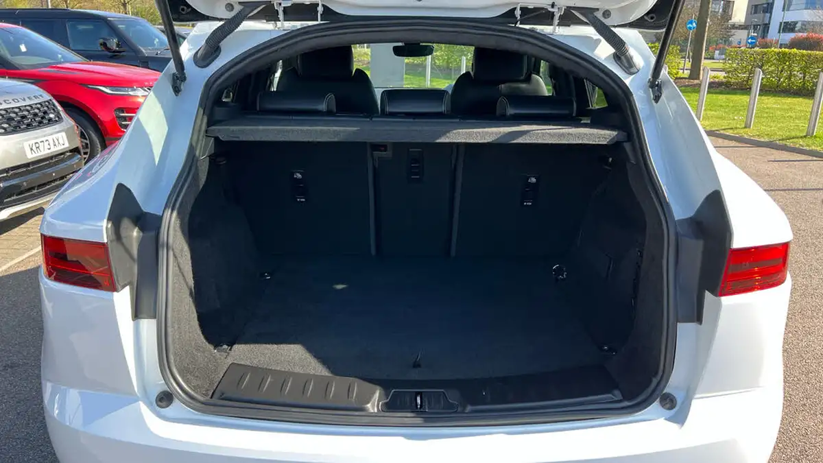 2021-jaguar-e-pace-20-d165-r-dynamic-black-big-9