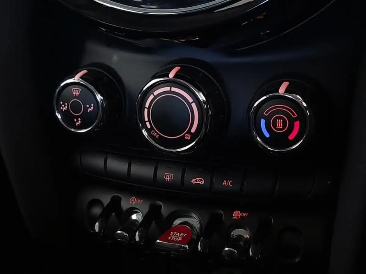 2021-mini-cooper-15-cooper-classic-hatchback-3d-big-17