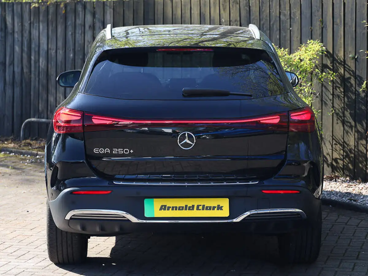 2024-mercedes-benz-eqa-e-eqa-250-amg-line-executive-big-17