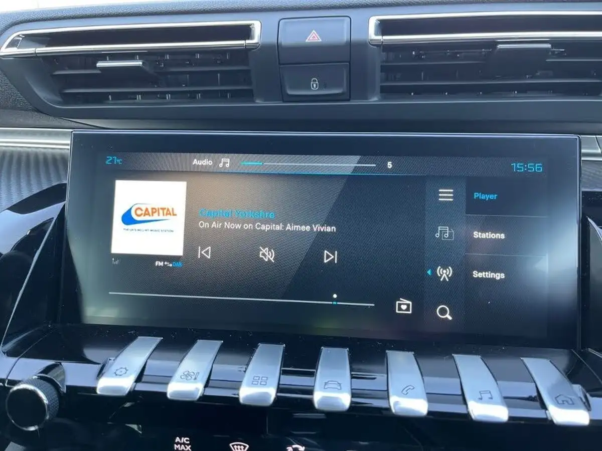 2024-peugeot-508-sw-16-puretech-allure-big-24