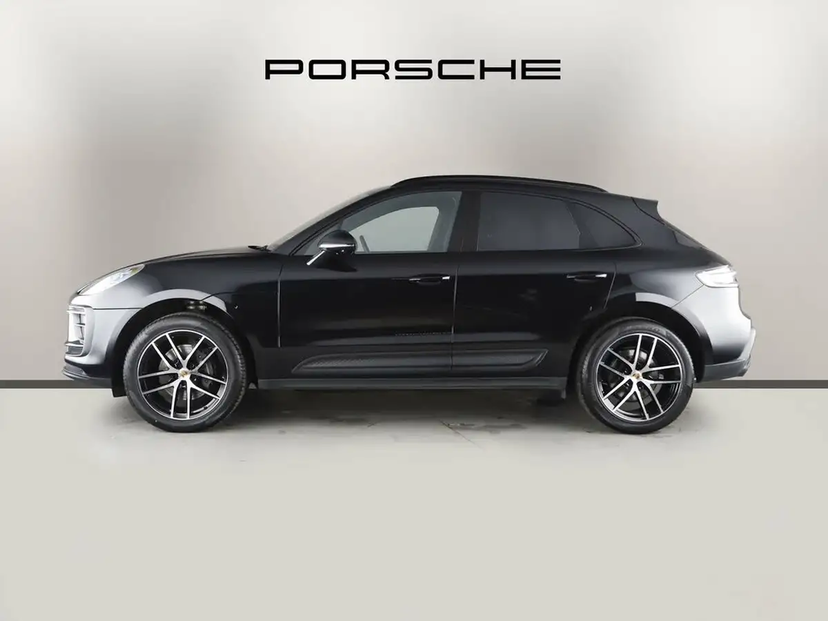 2023-porsche-macan-20-big-4